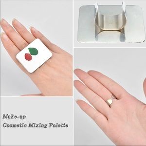 Finger makeup palette